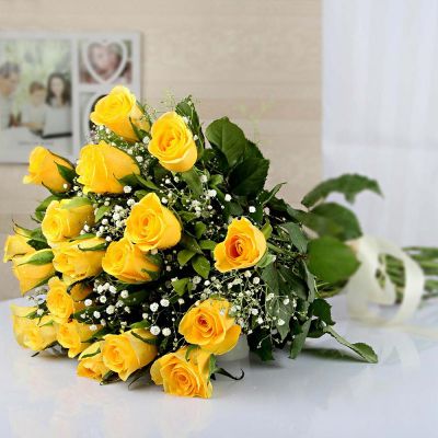 Bunch of 20 Sunshine Roses